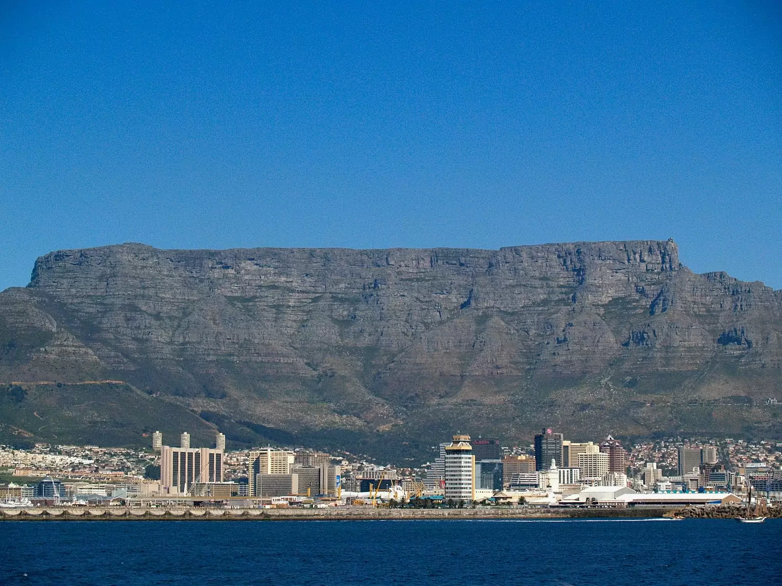 Table Mountain above the Cape Town city bowl